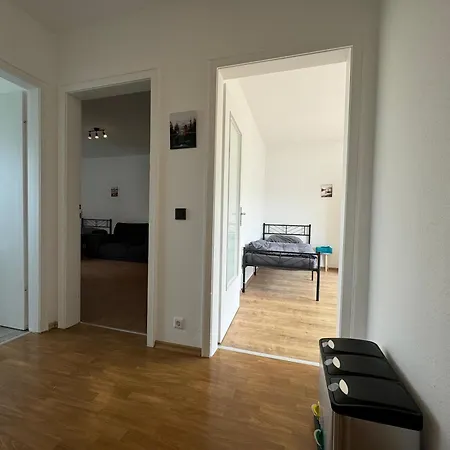Gemuetliches Mit Balkon Und Garten דירה שטולברג